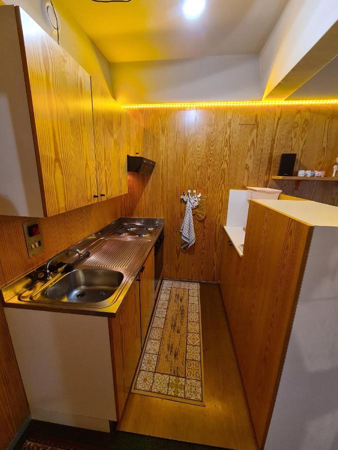 La Casa Di Ninis A 1400 Apartment